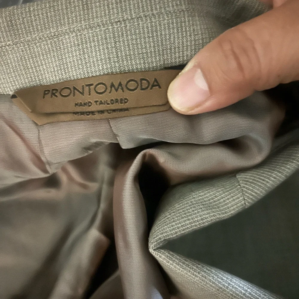 Men's Elegant Blazer in Light Gray